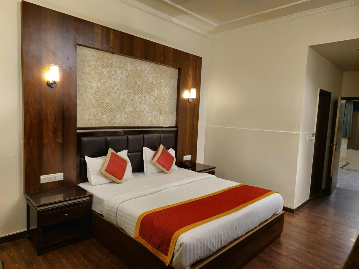 Hotel Prime Safari 자이푸르 외부 사진